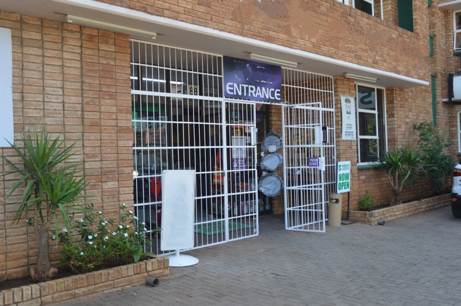 Commercial Property for Sale in Neserhof North West